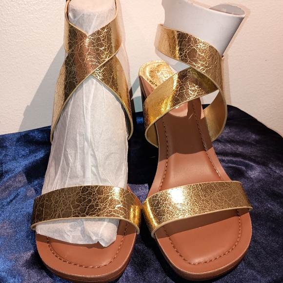 Franco Sarto Olinda Gold Strappy Heels – Size 10 – NWOT - Picture 2 of 8